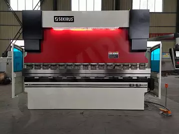 Листогибочный станок с ЧПУ SEKIRUS P18325M-110-2500 | Лазер Гуру