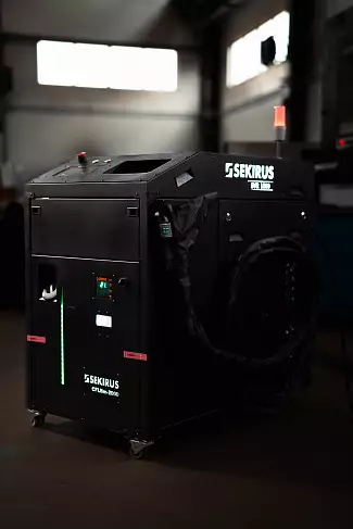 Оптоволоконный аппарат лазерной сварки с ручным манипулятором SEKIRUS SVR 1500m | Лазер Гуру